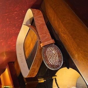 Elite Accessories  #2964 Tooled Leather/Crystal & Brass Size Medium  Belt - NWOT
